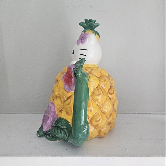 NWT Blue Sky Clayworks X Hello Kitty Pineapple Party Teapot - Picture 2 of 6